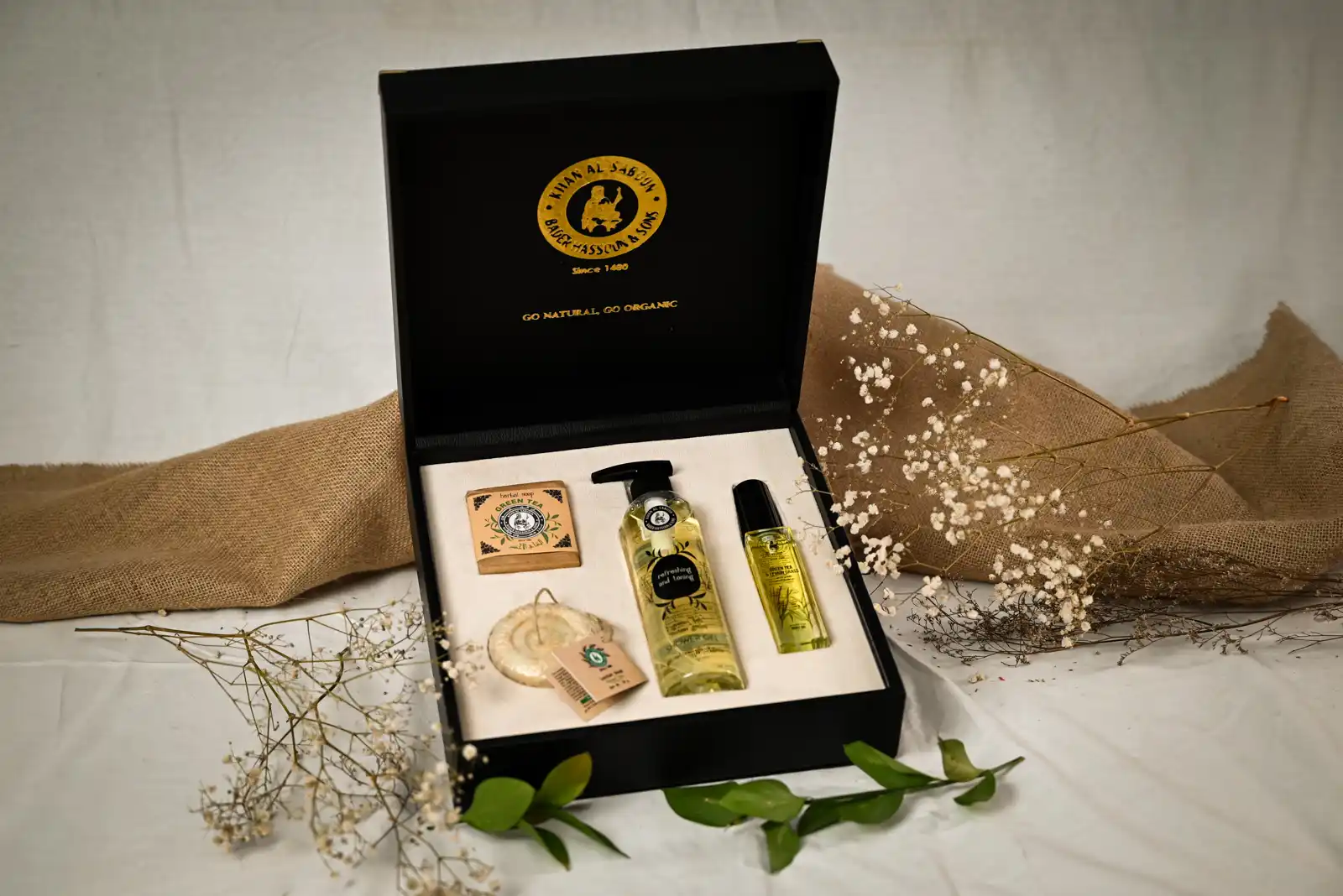 صندوق الجلد والخشب – سوداء